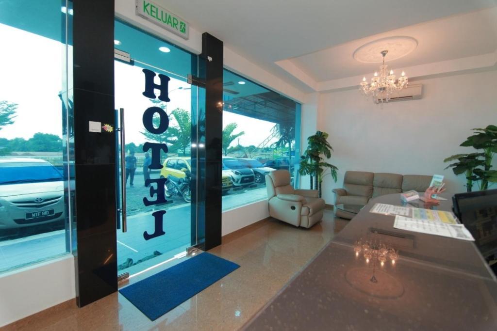 Hotel Alam Indi Johor Bahru Exterior photo